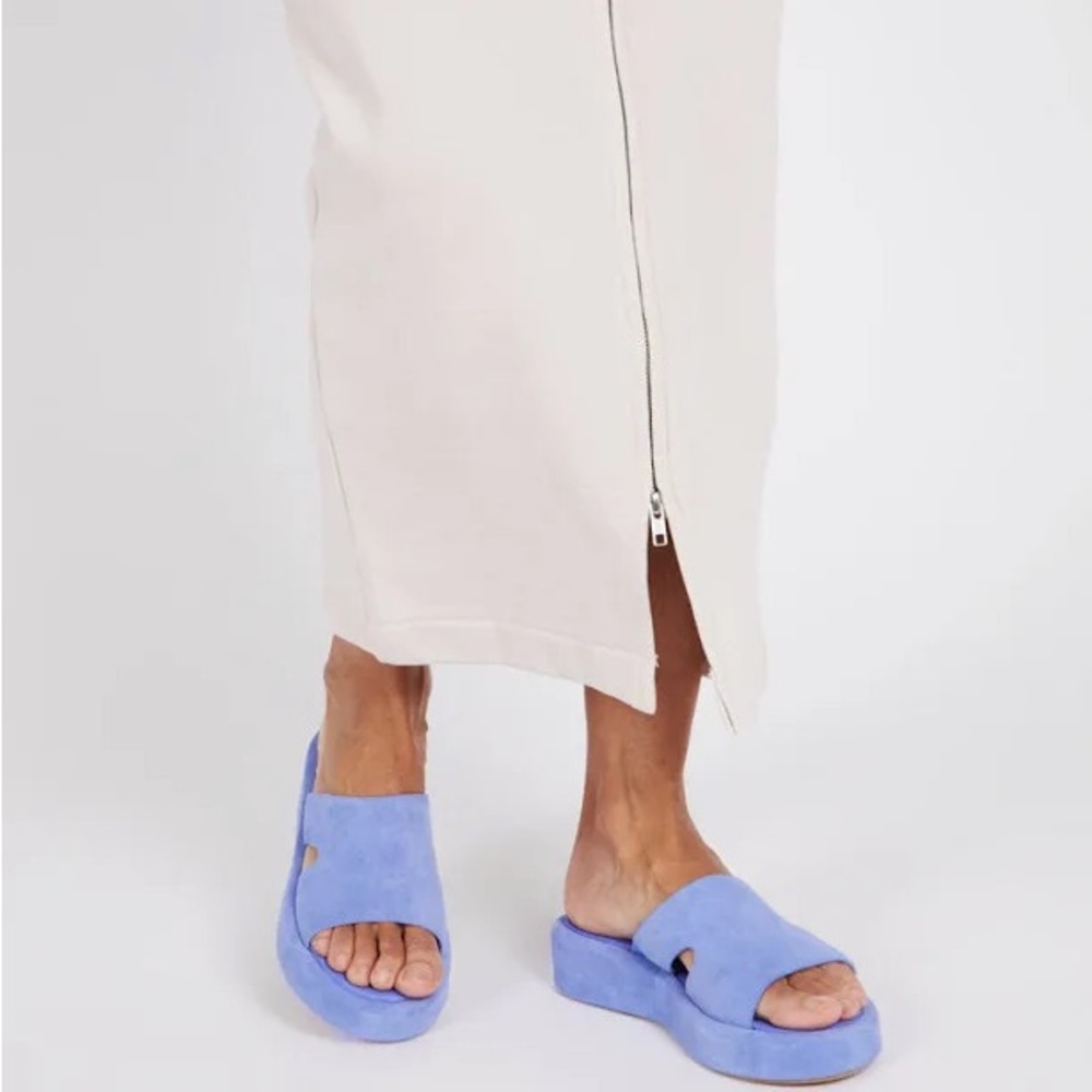 Intentionally Blank Ina Sandal